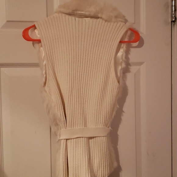Fur vest - Picture 2 of 5